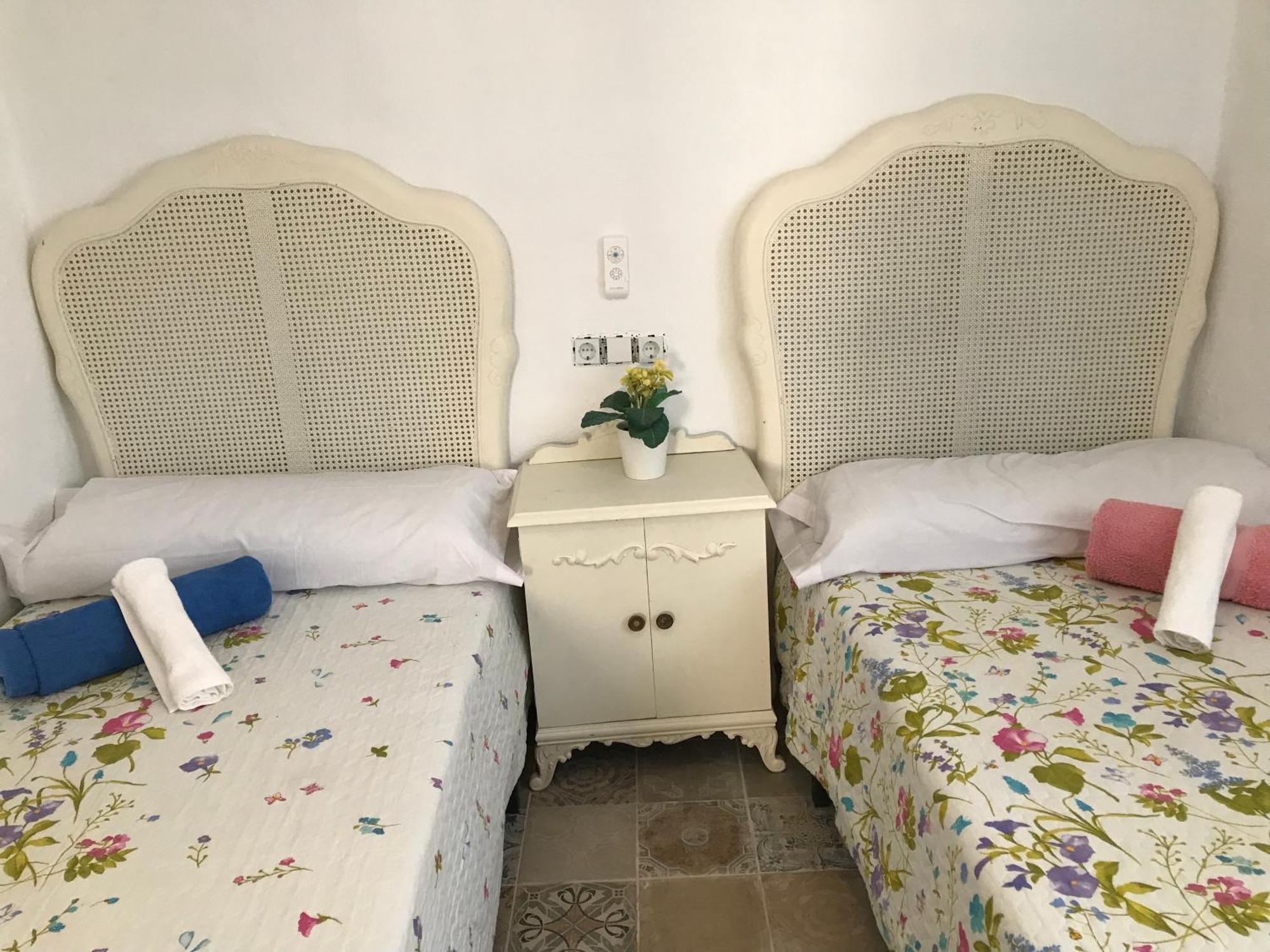 Apartamentos Lolitalola Holidays サロブレーニャ エクステリア 写真